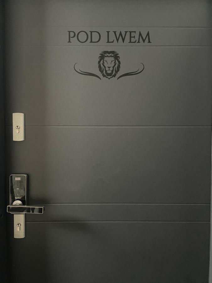 Pod Lwem Apartment คอชเชียซือนา ภายนอก รูปภาพ